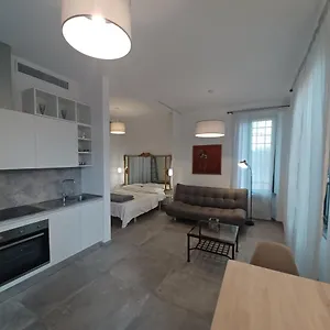 https://appia-suite-apartament-loft-con-giardino.it-romehotels.com